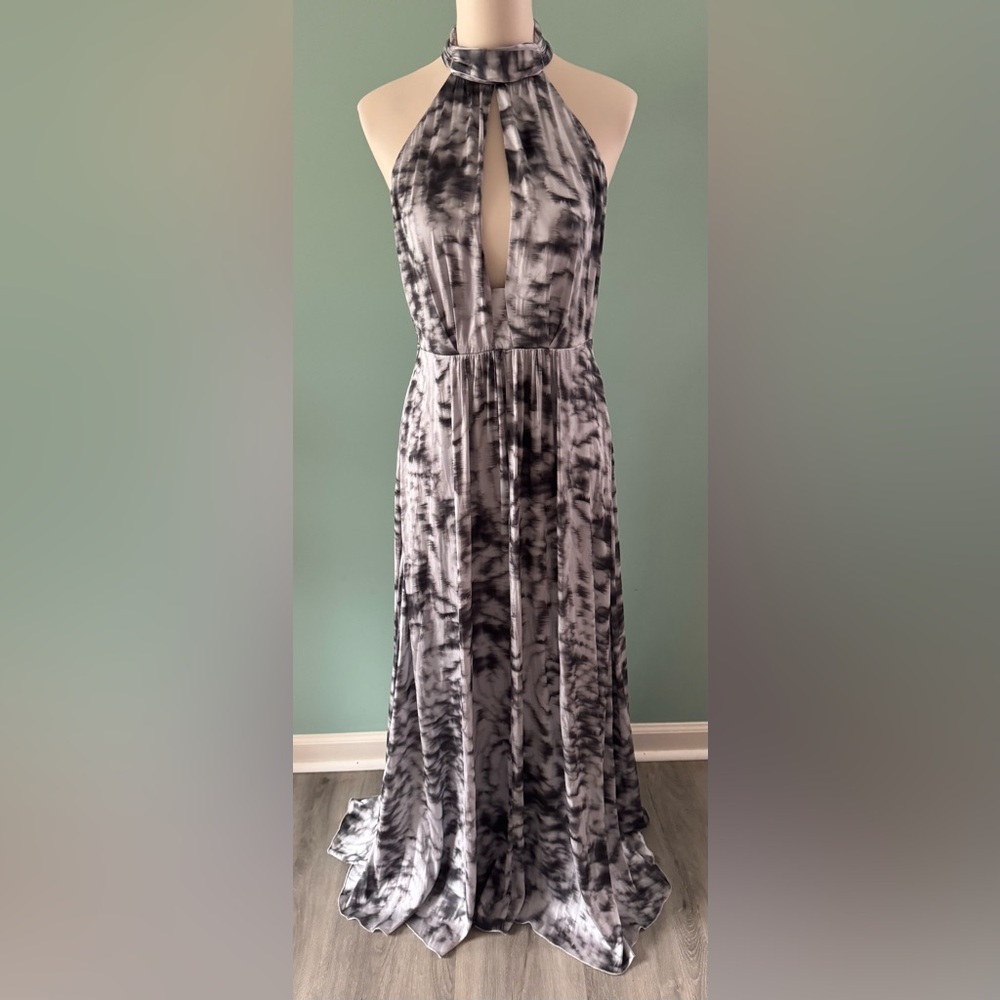 H&M Black and White Maxi Dress V-Neck Sleeveless Size 10
